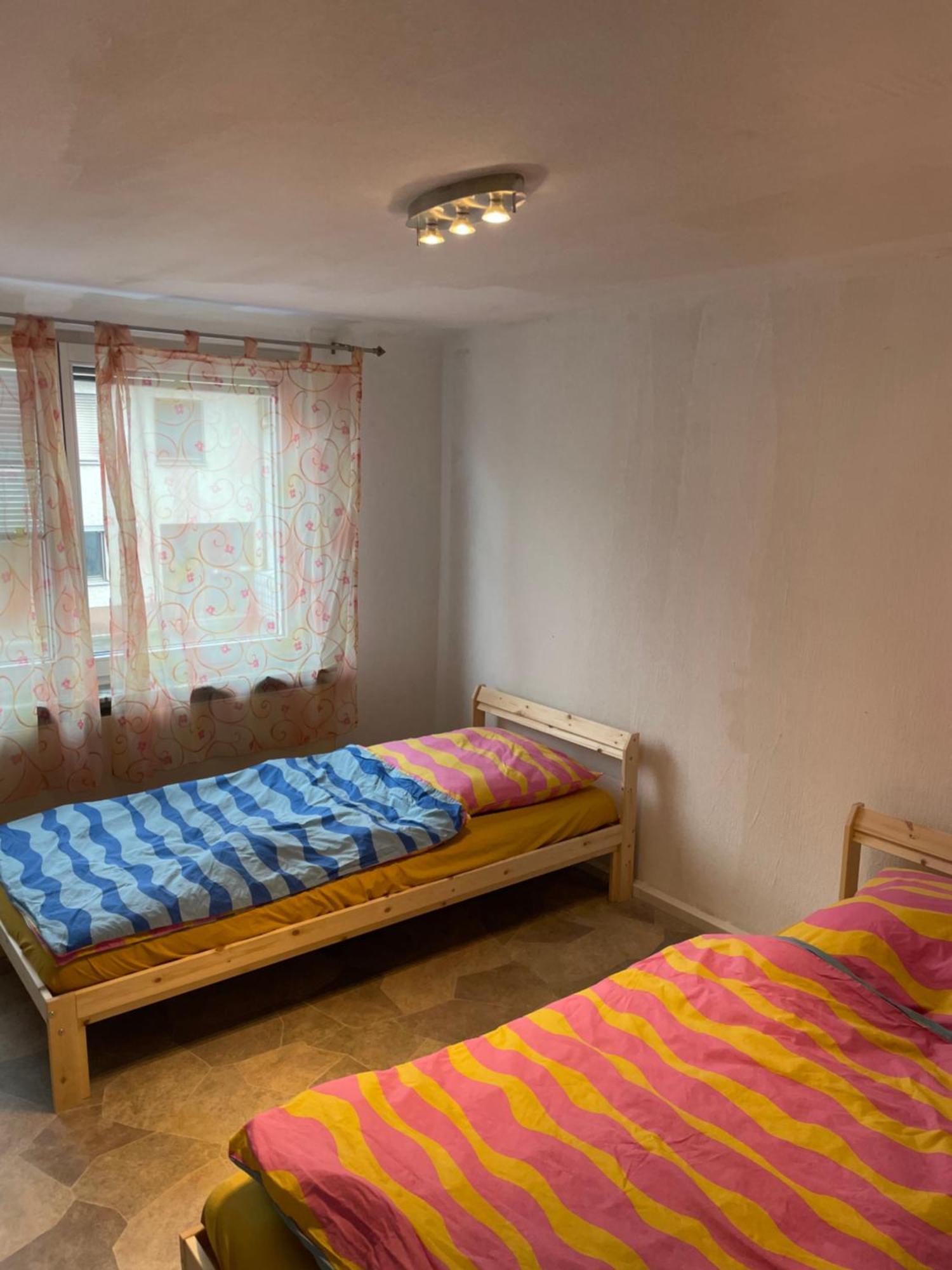 Haus Dambacher - Arbeiter-Monteurzimmer Nuertingen Zewnętrze zdjęcie