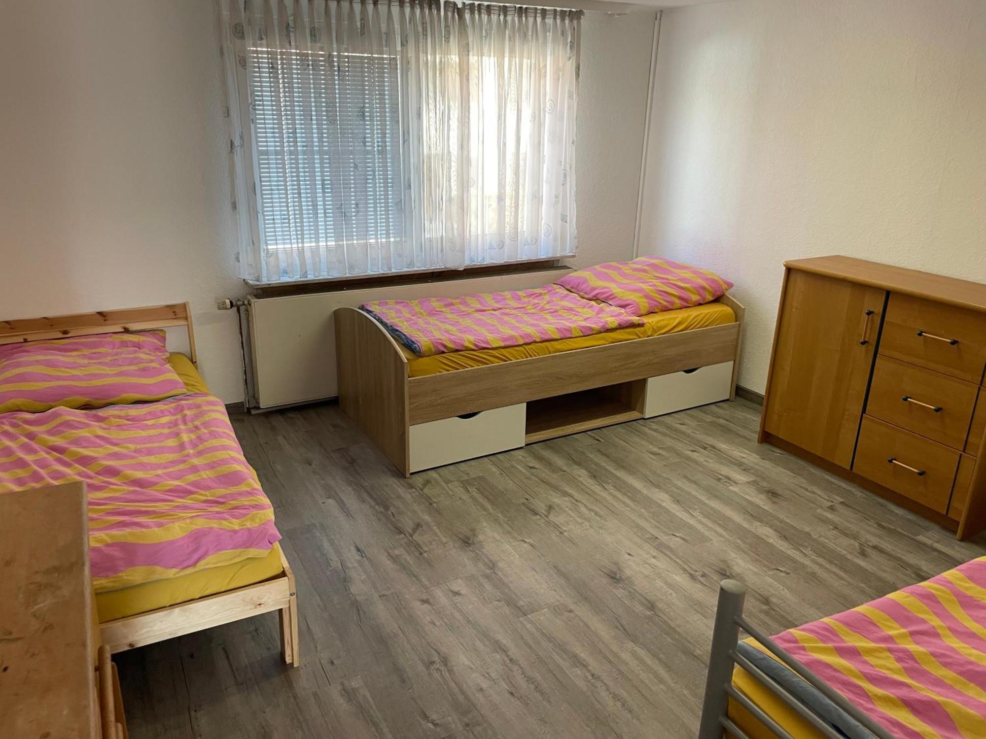 Haus Dambacher - Arbeiter-Monteurzimmer Nuertingen Zewnętrze zdjęcie